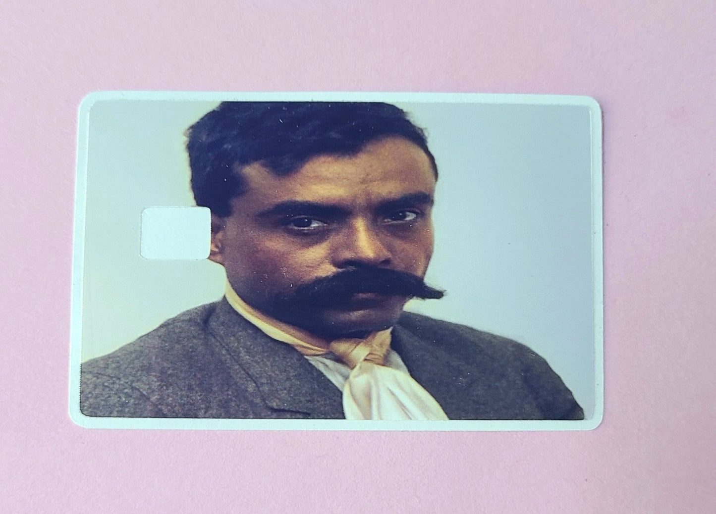 Tarjetas y skins de figuras icónicas mexicanas